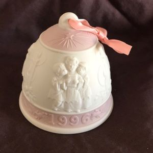 1996 Lladro Christmas Bell